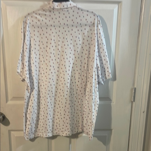 Roundtree & Yorke White Polo with Red Pattern - Picture 8 of 9